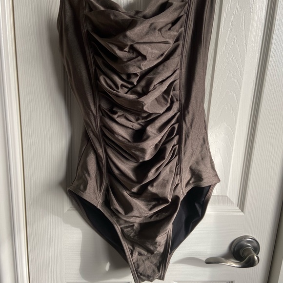 Calvin Klein Pleated One-Piece Swimsuit UV Protection - Picture 2 of 8